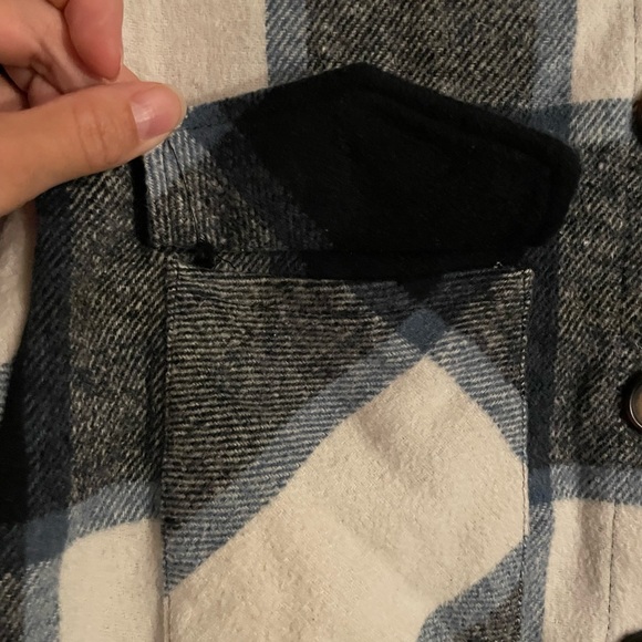 Plaid shacket - Picture 2 of 4